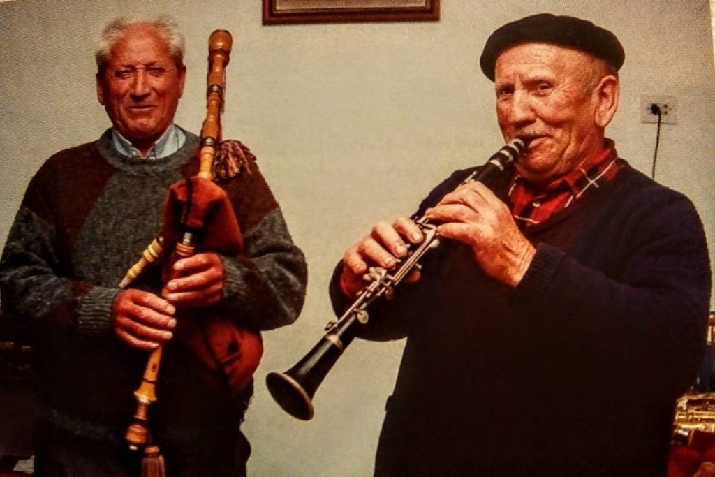 Manuel Viqueira (gaita) e Andrés das Corredoiras (clarinete)