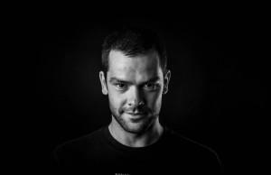 André Neves, 'Maze'